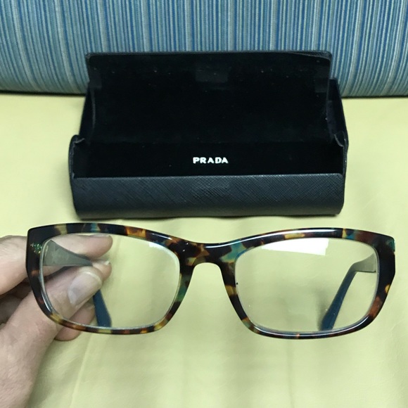 Prada Eyewear - Picture 2 of 8